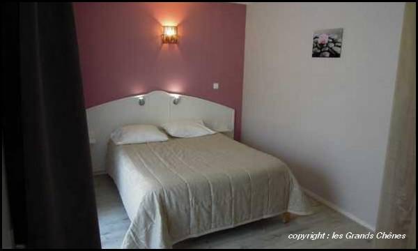 residence-les-grands-chenes-amneville-chambre-renovee