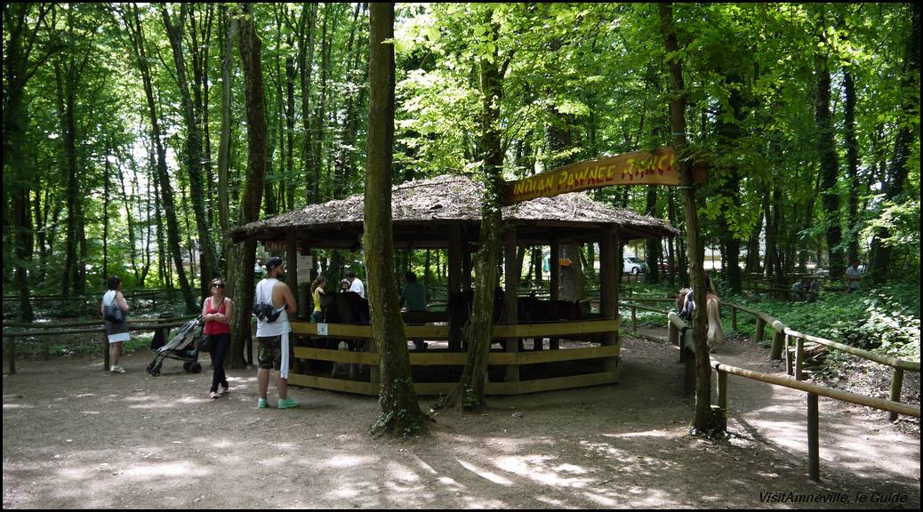 Promenade pour les enfants à Poney